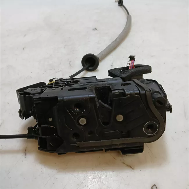 Serratura porta anteriore destra 4K3