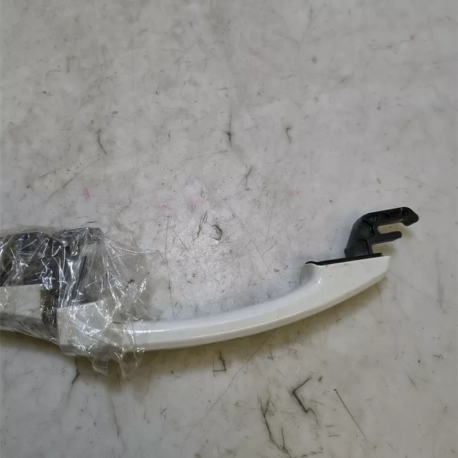 Maniglia porta posteriore sinistra primer