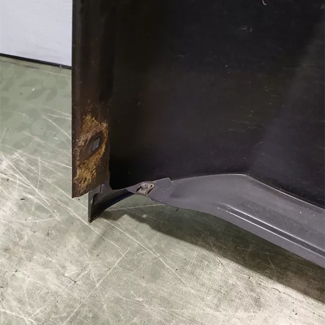 Parafango anteriore sinistro