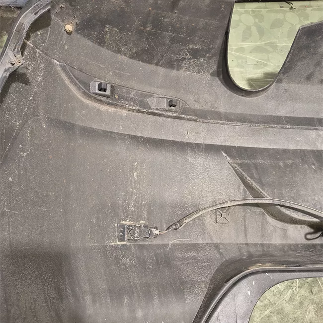 Paraurti posteriore con sensori parcheggio primer