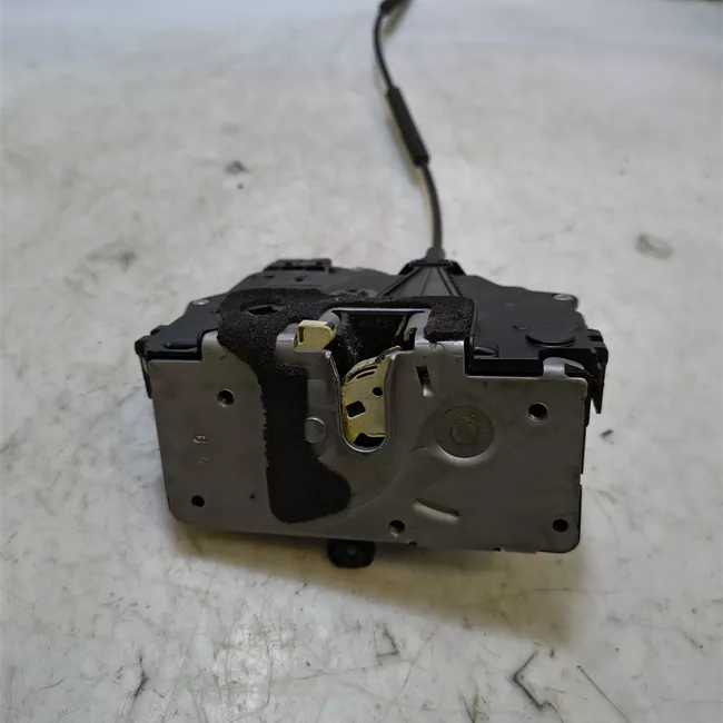 Serratura porta anteriore sinistra