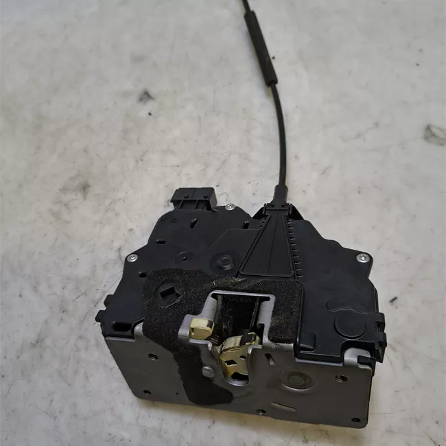 Serratura porta anteriore sinistra