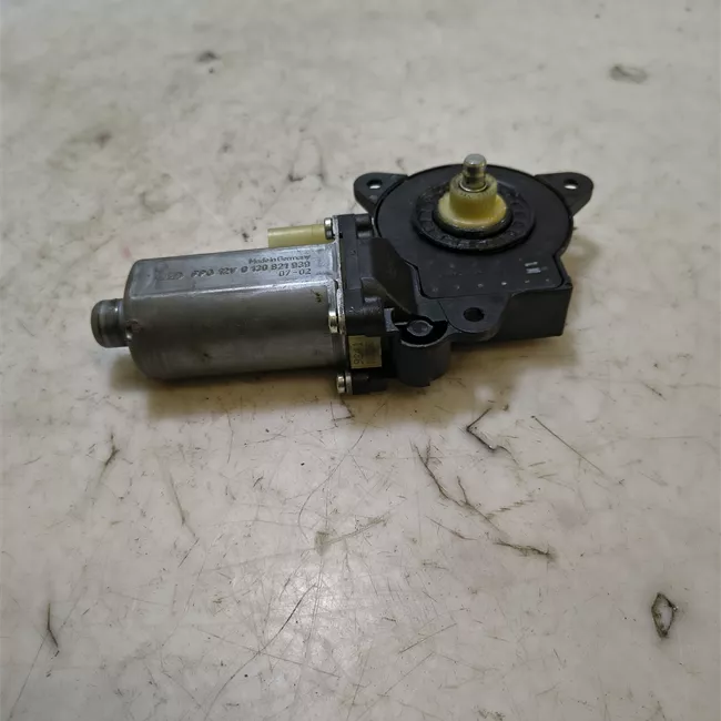 Motorino alzacristallo porta anteriore destro