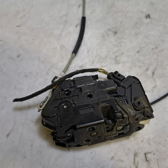 Serratura porta posteriore destra