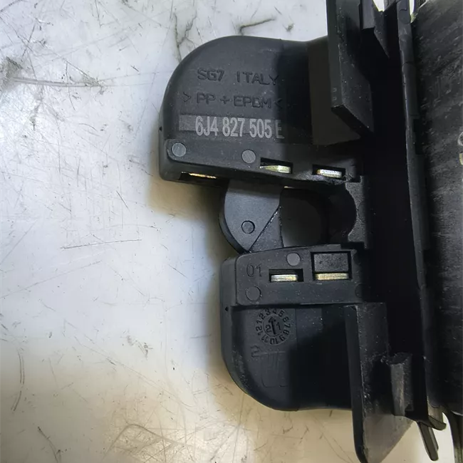 Serratura portello posteriore nero satinato