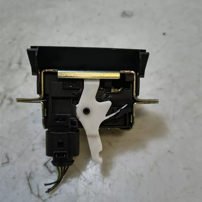 Serratura portello posteriore nero satinato