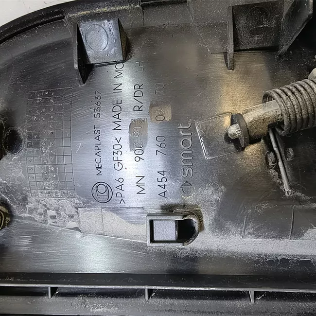 Maniglia porta posteriore sinistra