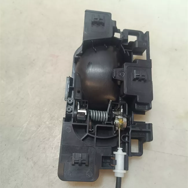 Serratura porta anteriore destra