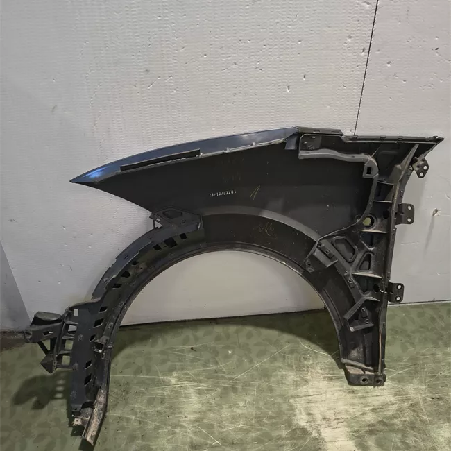 Parafango anteriore destro primer