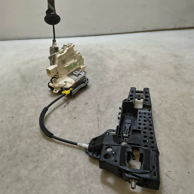 Serratura porta posteriore sinistra