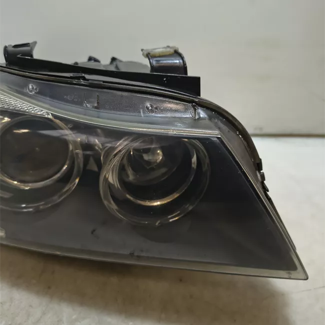 Proiettore destro zkw luce xenon