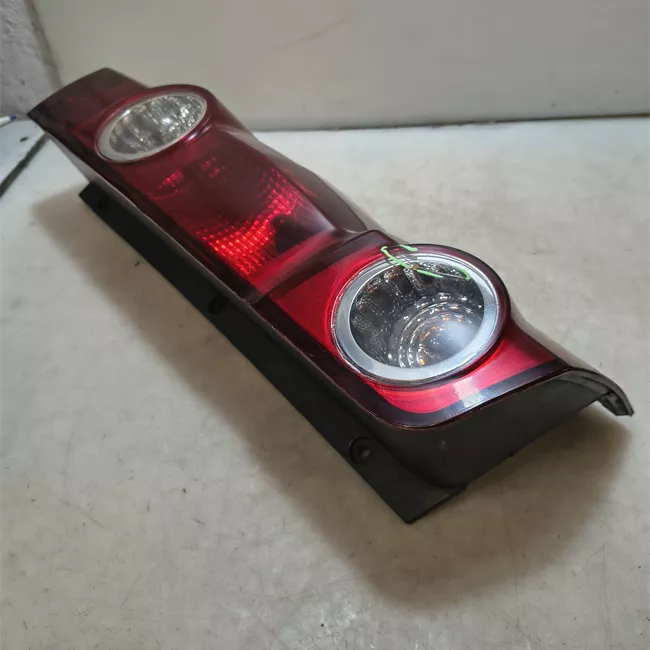 Fanale posteriore sinistro