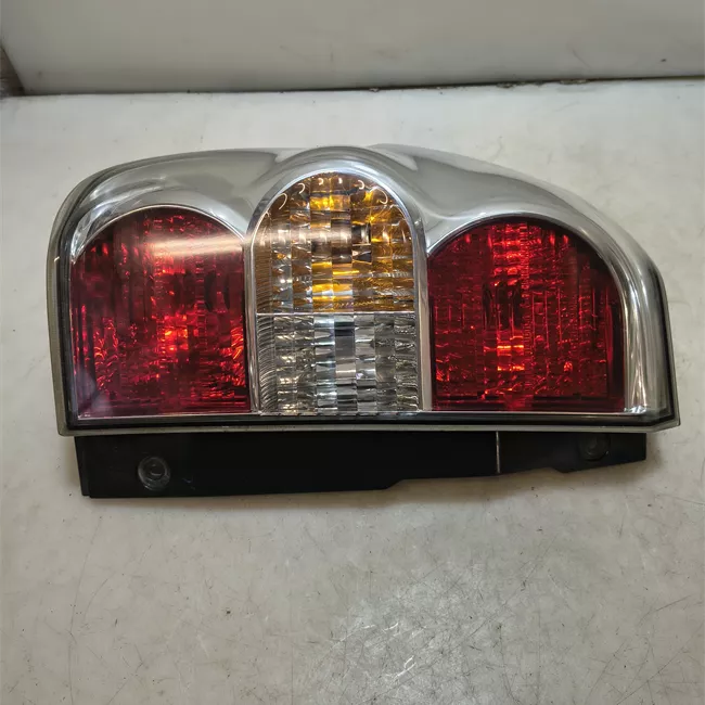 Fanale posteriore sinistro