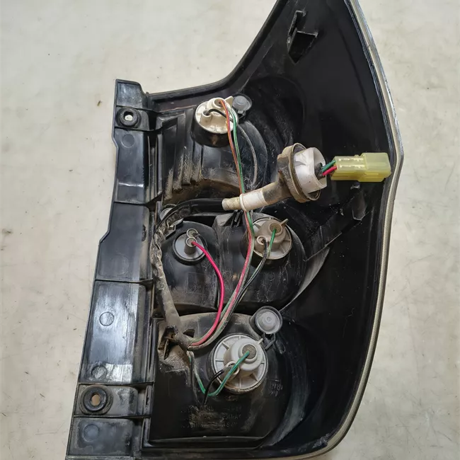 Fanale posteriore sinistro