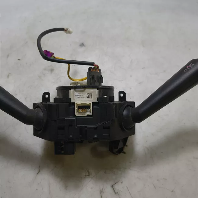 Devioguidasgancio comandi al volante nero