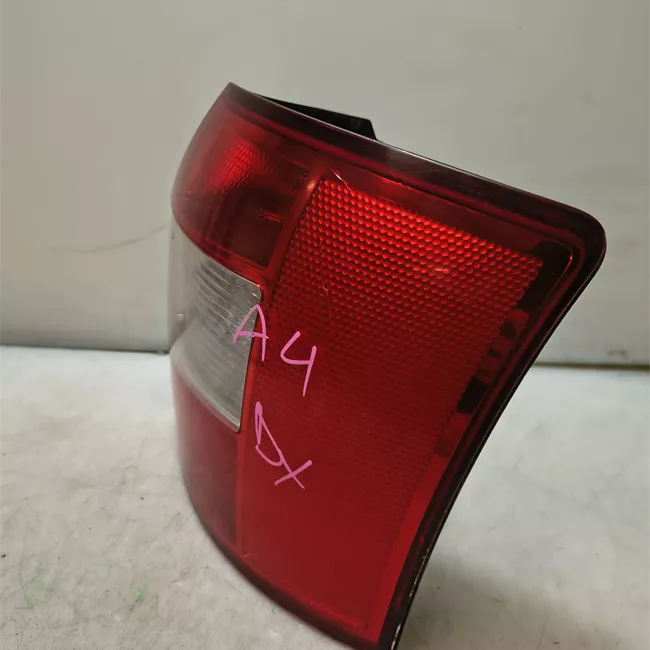 Fanale posteriore destro