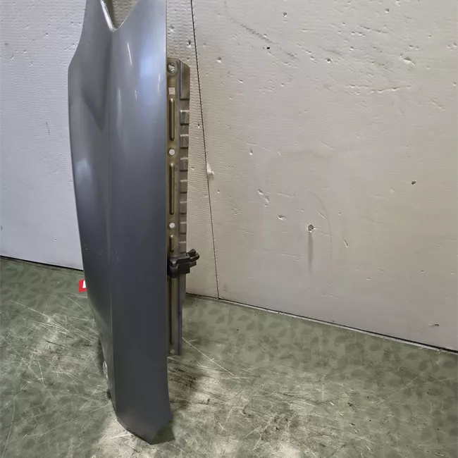 Parafango anteriore destro