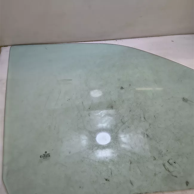 Scendente porta anteriore destro