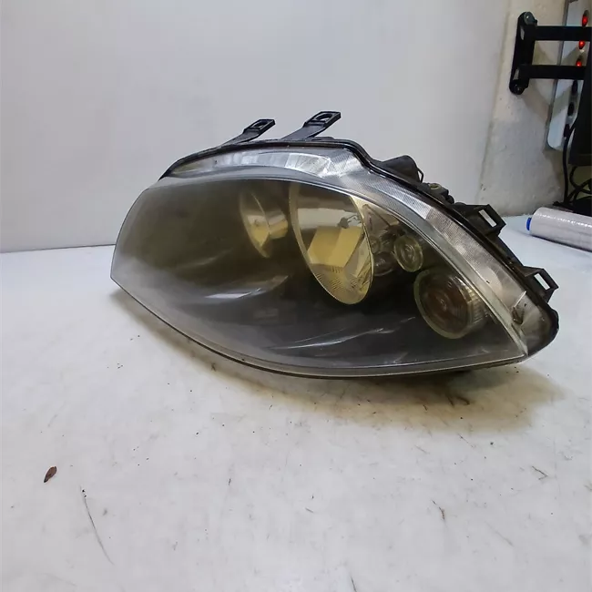 Proiettore sinistro Doppio alogeno