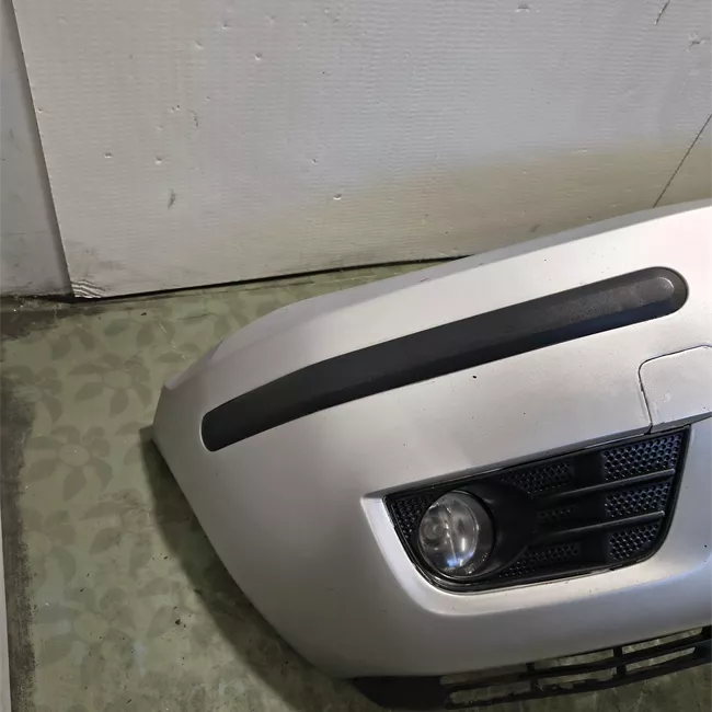 Paraurti anteriore con primer/serie 45