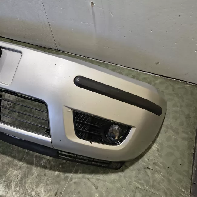 Paraurti anteriore con primer/serie 45