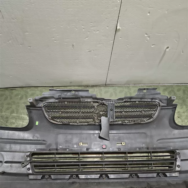 Paraurti anteriore t.4G000001>