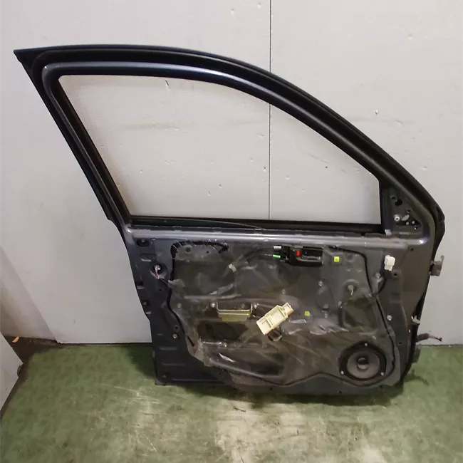 Porta anteriore sinistra