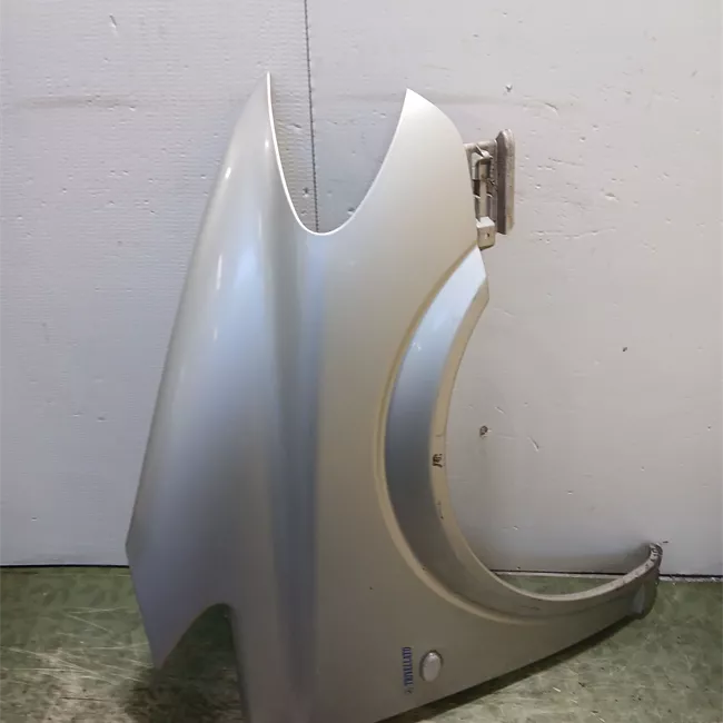 Parafango anteriore destro