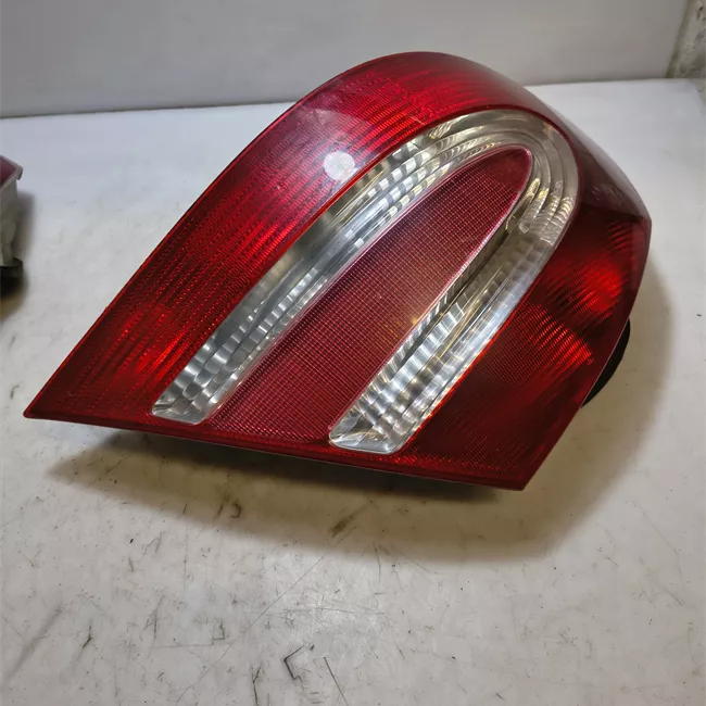 Fanale posteriore sinistro