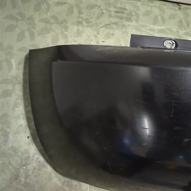 Paraurti posteriore con sensori parcheggio