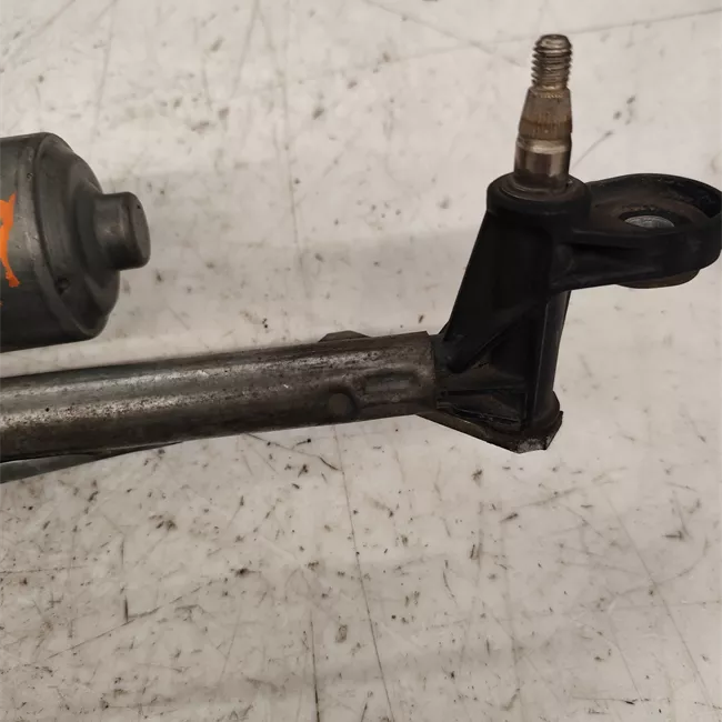 Meccanismo tergiparabrezza con motorino