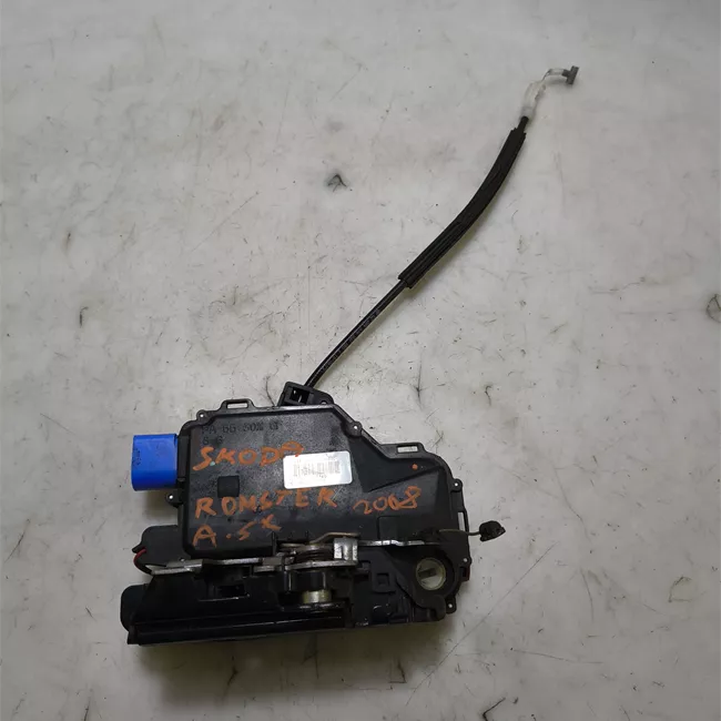 Serratura porta anteriore sinistra con chiusura centralizzata telecomando