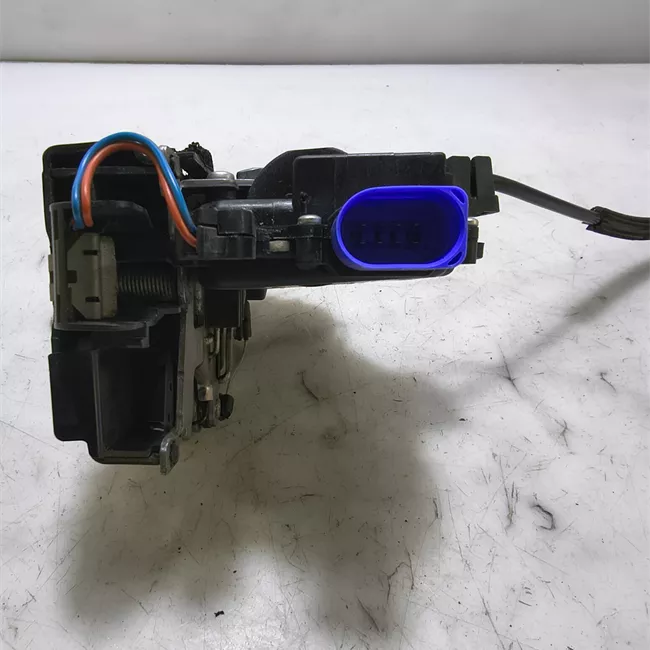 Serratura porta anteriore sinistra con chiusura centralizzata telecomando