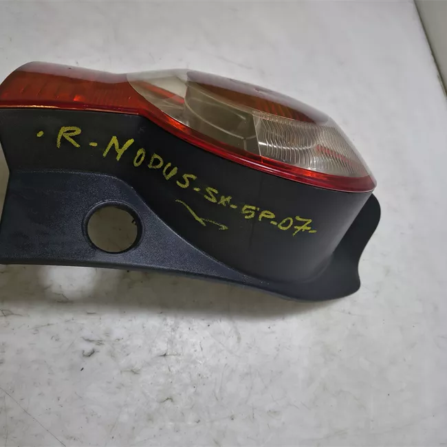 Fanale posteriore sinistro