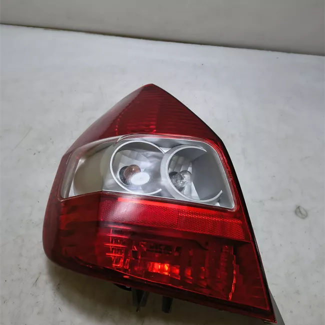 Fanale posteriore sinistro 2005>