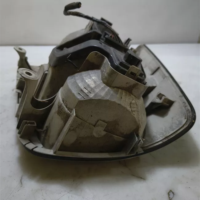 Fanale posteriore destro rosso