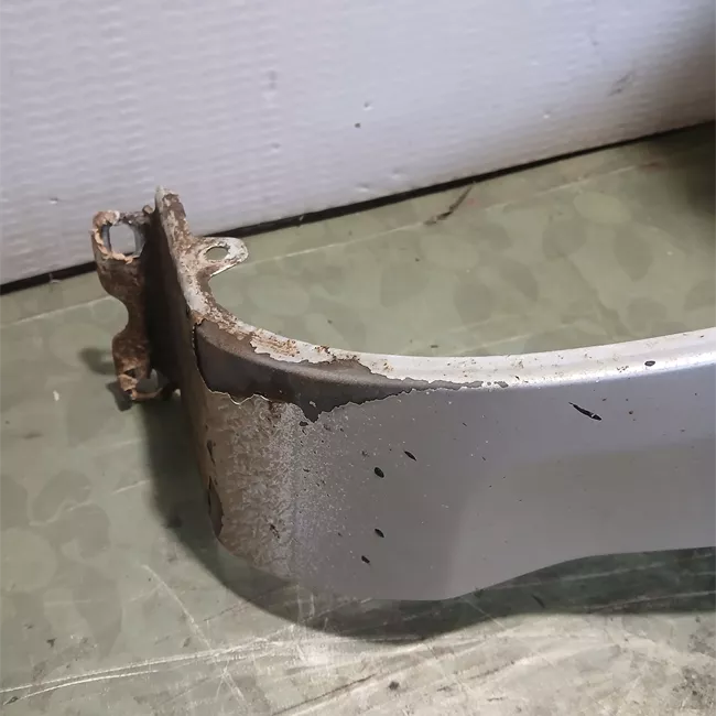 Parafango anteriore sinistro