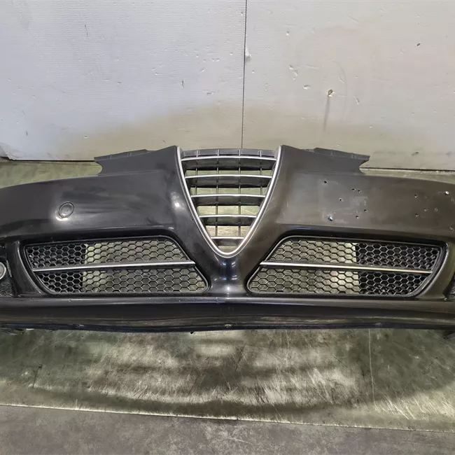 Paraurti anteriore con tergilavafari primer