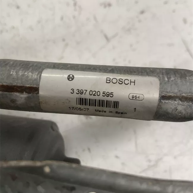 Meccanismo tergiparabrezza con motorino