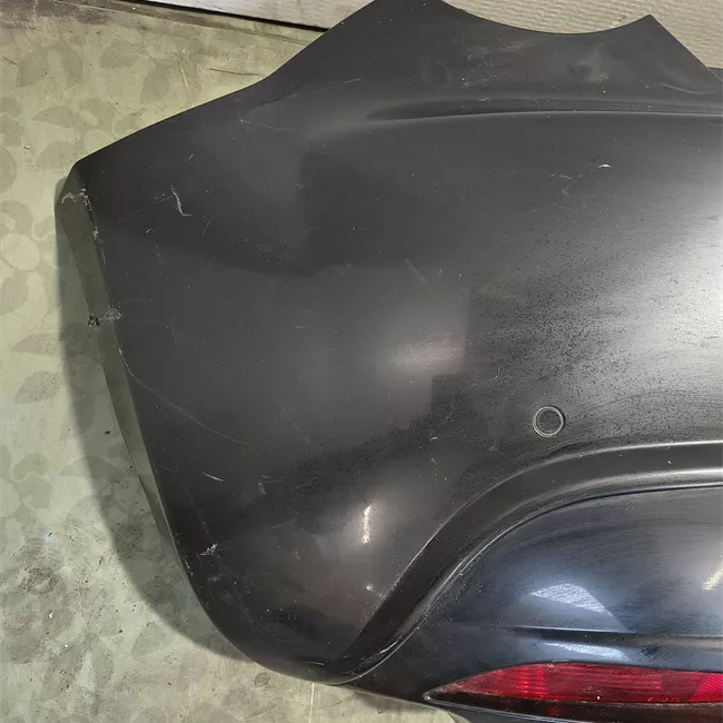 Paraurti posteriore con sensori parcheggio primer