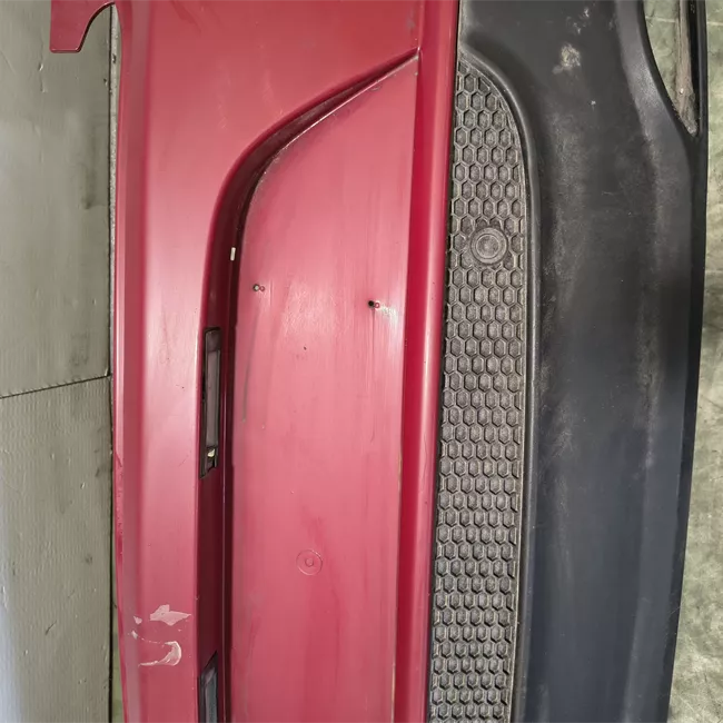 Paraurti posteriore con sensori parcheggio primer