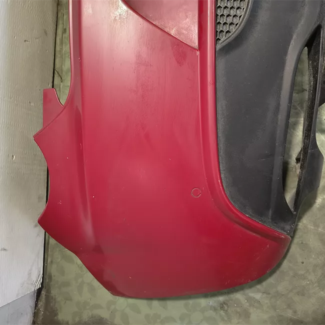 Paraurti posteriore con sensori parcheggio primer