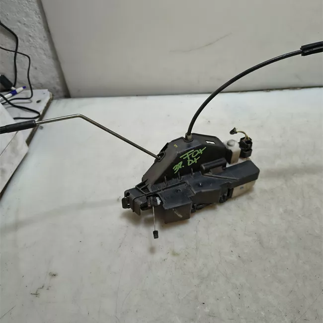 Serratura porta anteriore destra