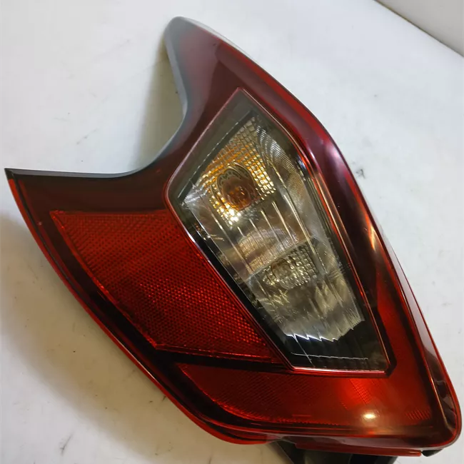 Fanale posteriore sinistro