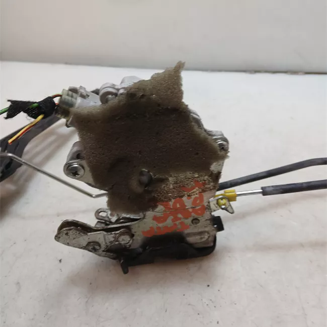 Serratura porta posteriore destra