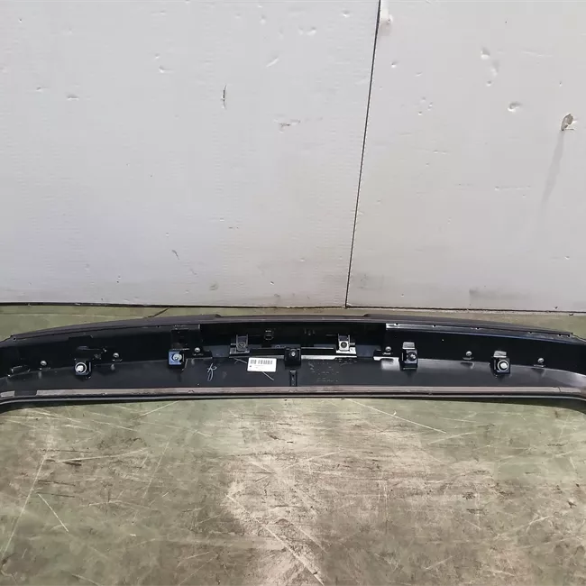 Spoiler posteriore tetto grigio