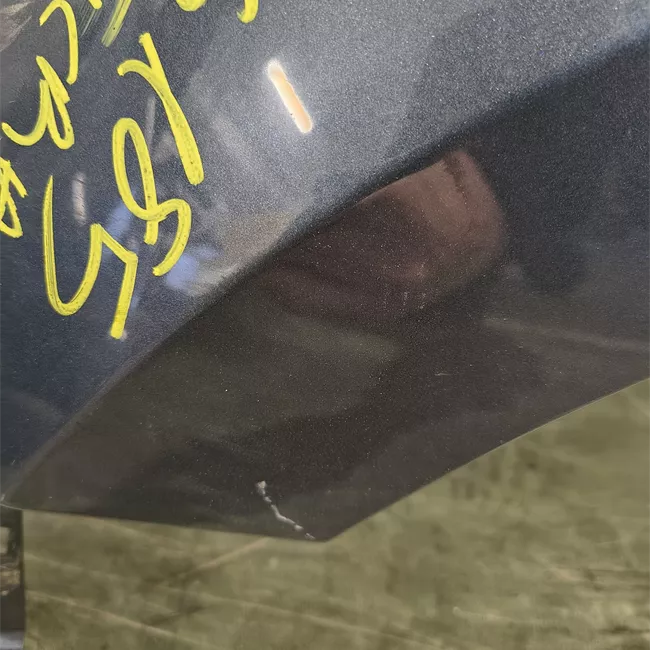 Parafango anteriore sinistro