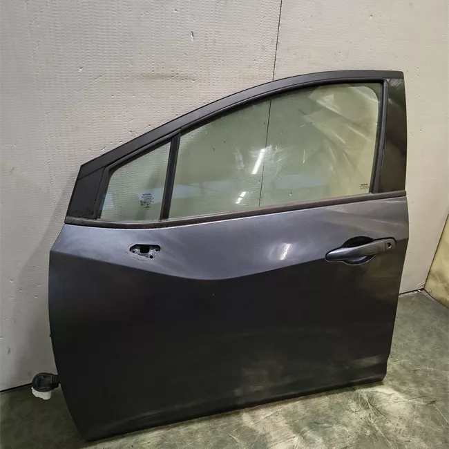 Porta anteriore sinistra