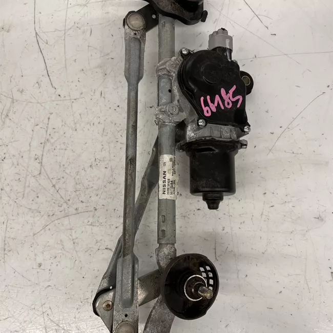 Meccanismo tergiparabrezza con motorino