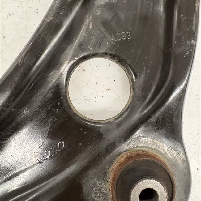 Braccio oscillante sospensione anteriore sinistro